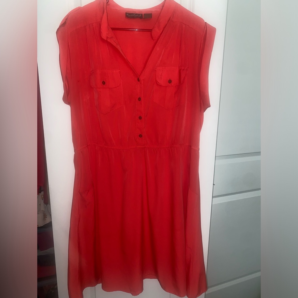 Women’s dress